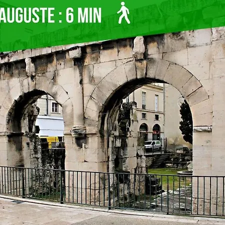 Confortable Très Proche Du Centre De Appartement