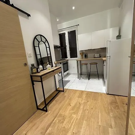 Confortable Tres Proche Du Centre De Apartment *