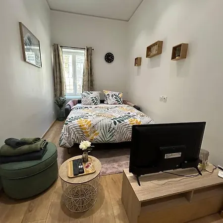 Apartment Confortable Tres Proche Du Centre De *